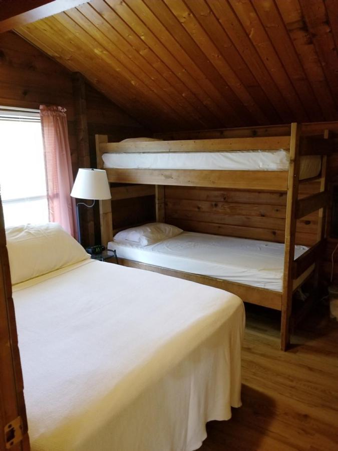 Lake Texoma Camping Resort Cabin 8 Willow Spring 外观 照片